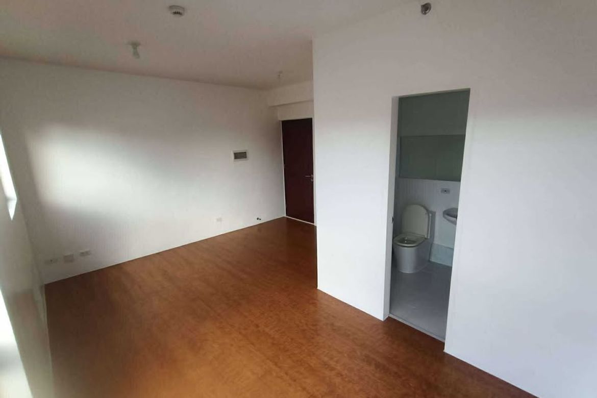 Condo for Sale in Central, Quezon City, Metro Manila – photo 3