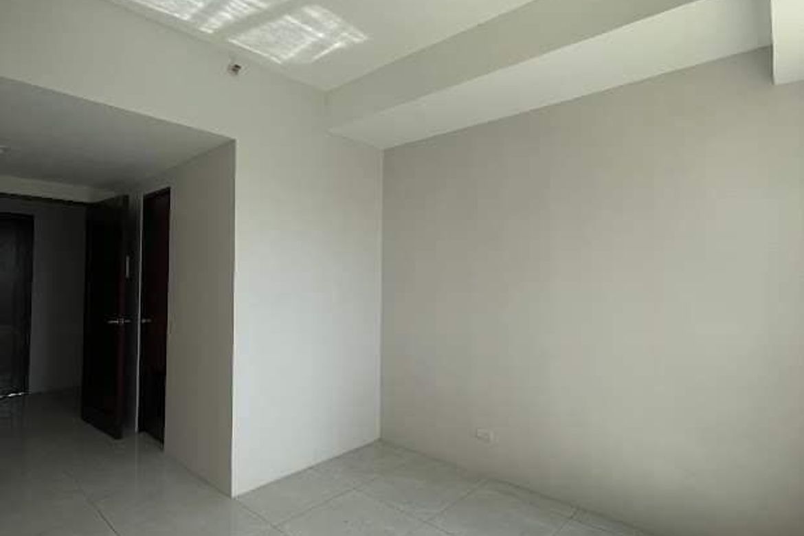 Condo for Sale in Centro, Mandaue, Cebu – photo 2