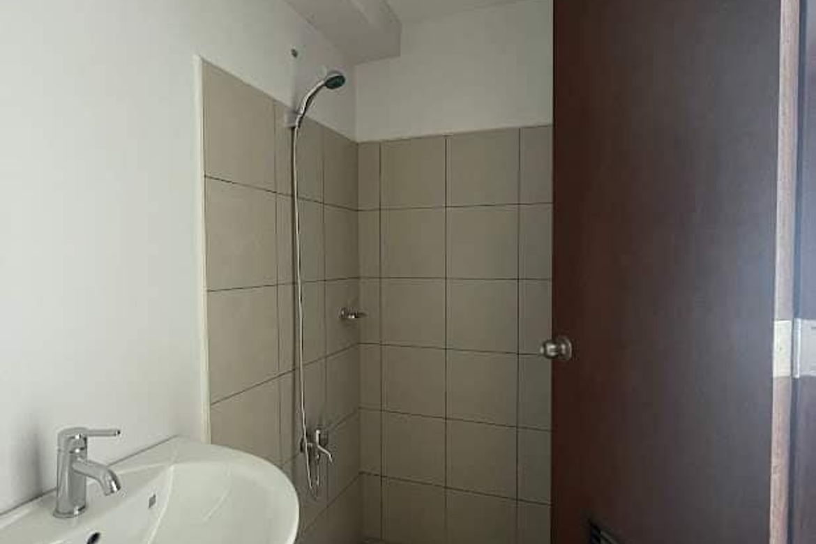 Condo for Sale in Centro, Mandaue, Cebu – photo 3