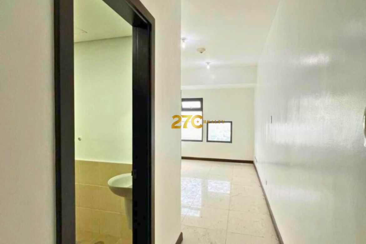 Condo for Sale in Chimes Greenhills, Greenhills, San Juan, Metro Manila near MRT-3 Santolan – photo 4