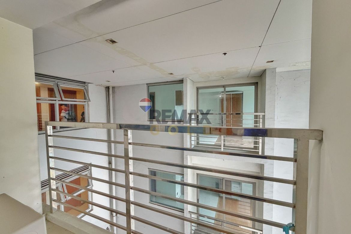 Condo for Sale in Eton Tower Makati, San Lorenzo, Makati City – photo 14