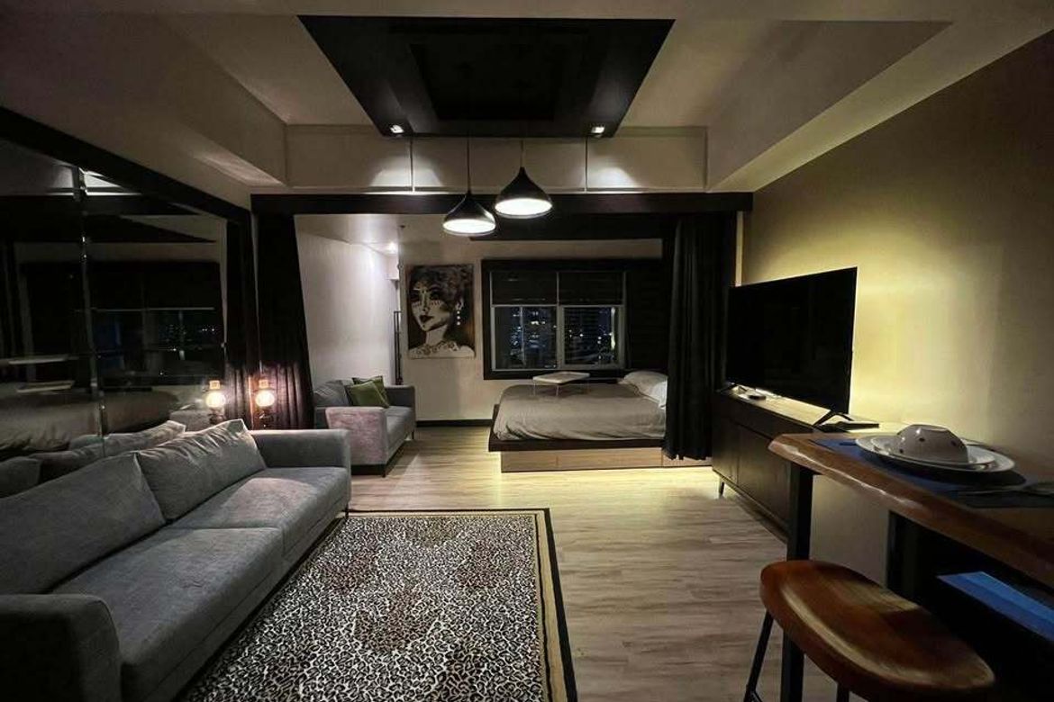 Condo for Sale in Fairways Tower, BGC, Taguig, Metro Manila – photo 5