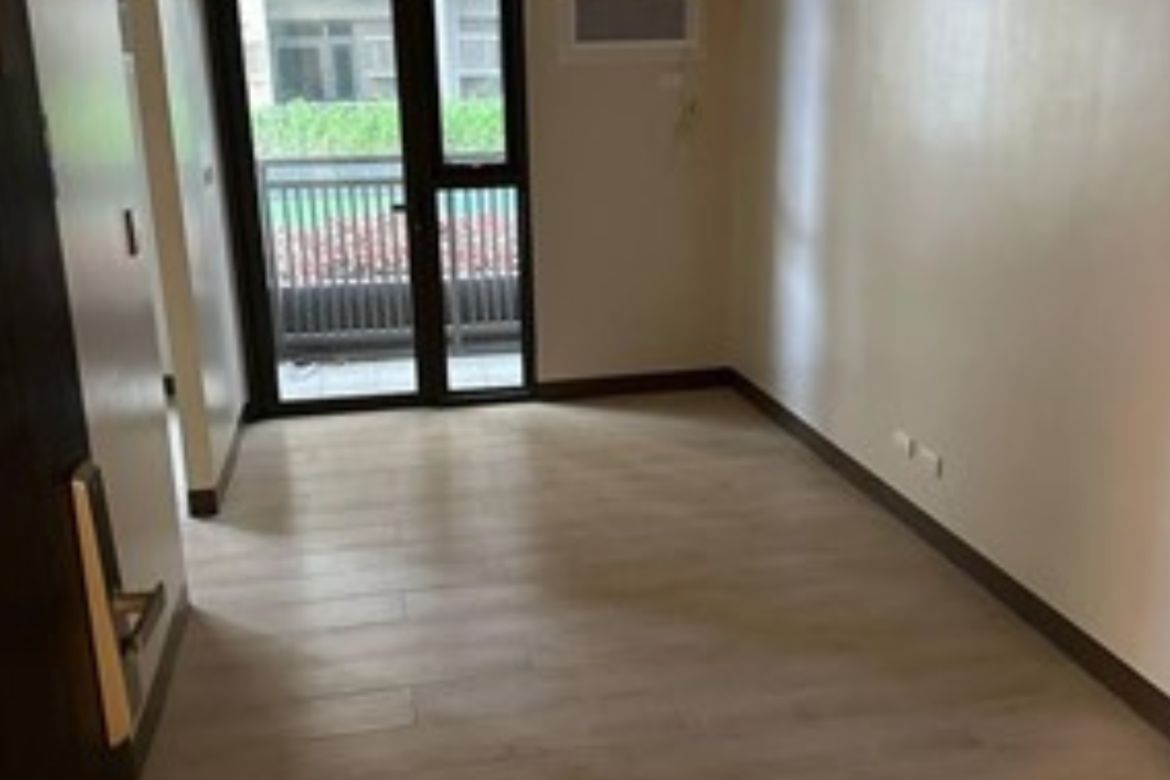 Condo for Sale in Gentry Manor, Tambo, Parañaque, Metro Manila