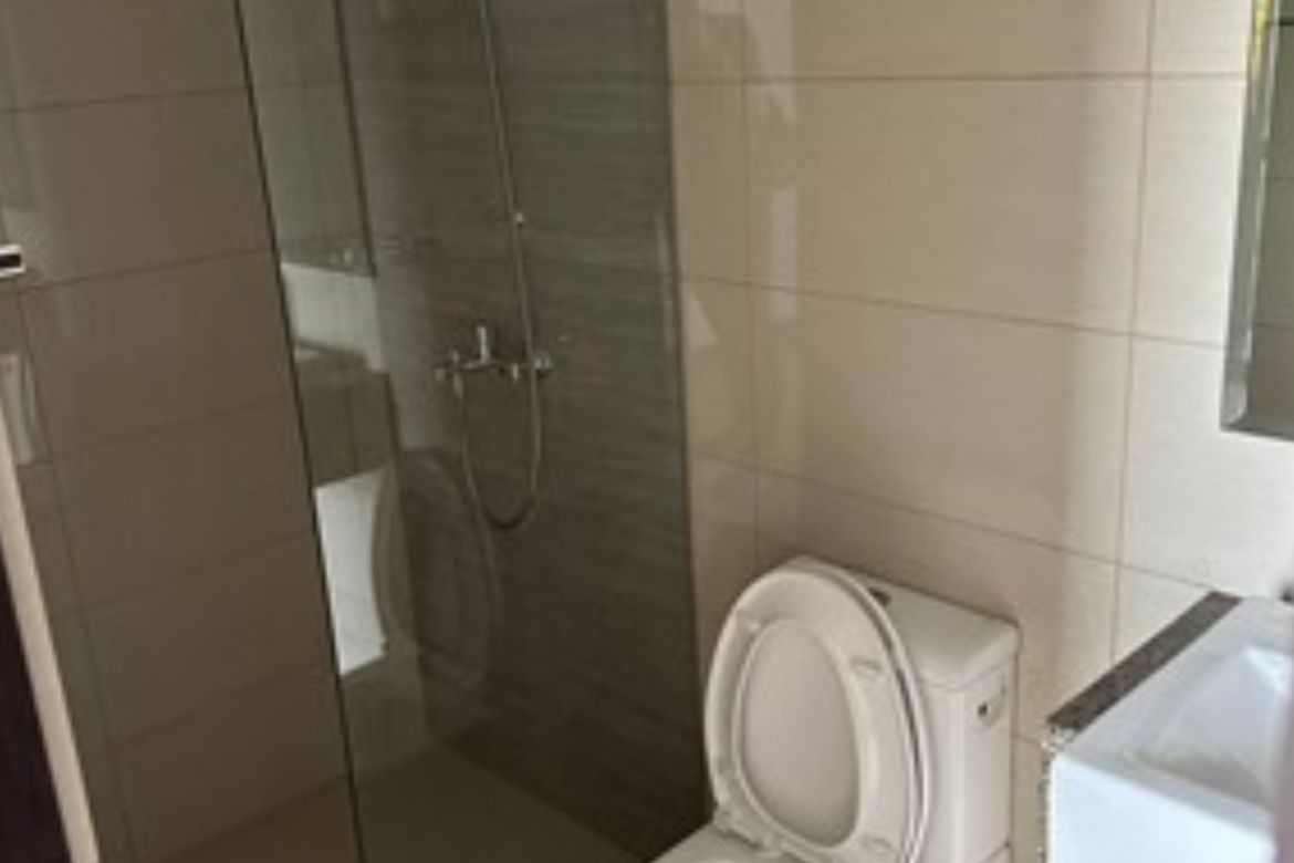 Condo for Sale in Gentry Manor, Tambo, Parañaque, Metro Manila – photo 3