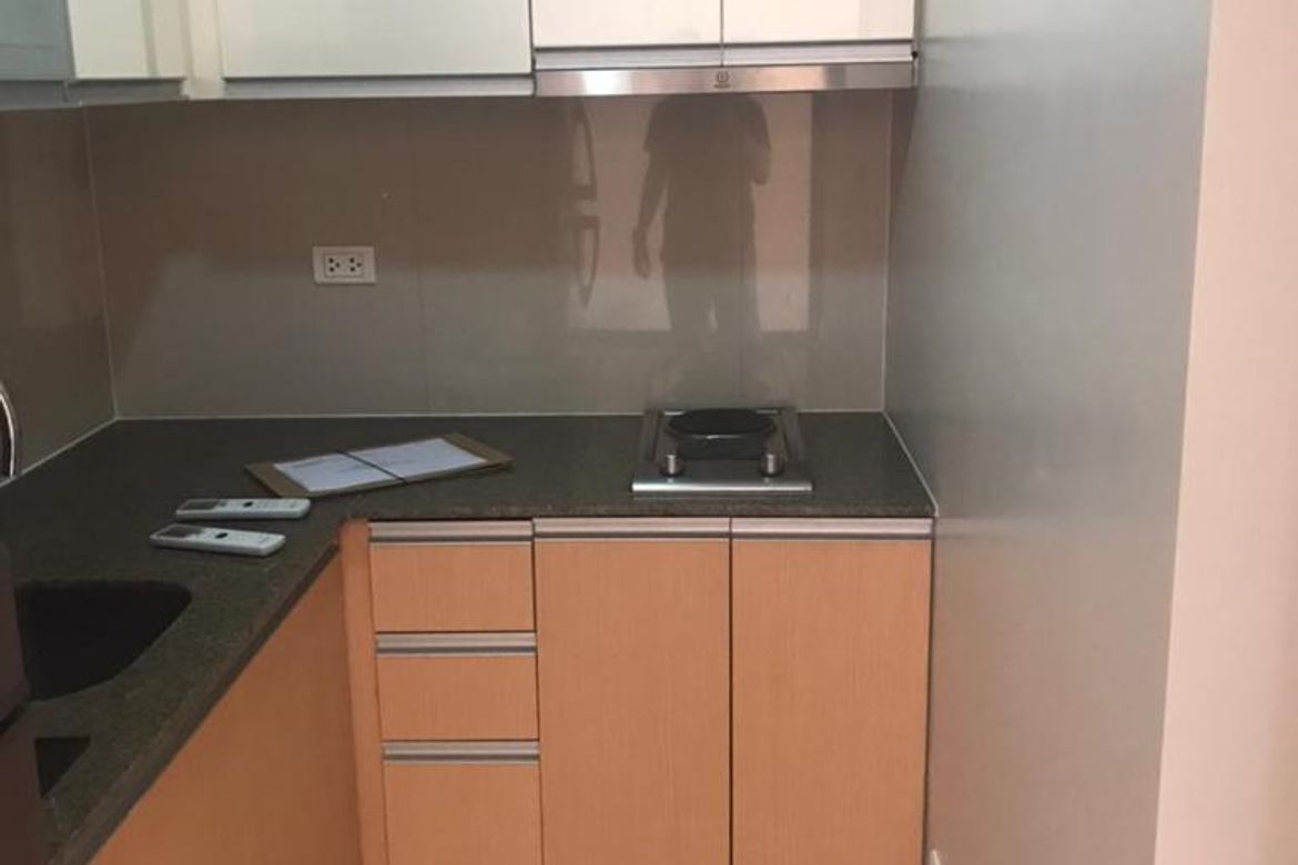 Condo for Sale in Greenbelt Hamilton, San Lorenzo, Makati, Metro Manila – photo 8