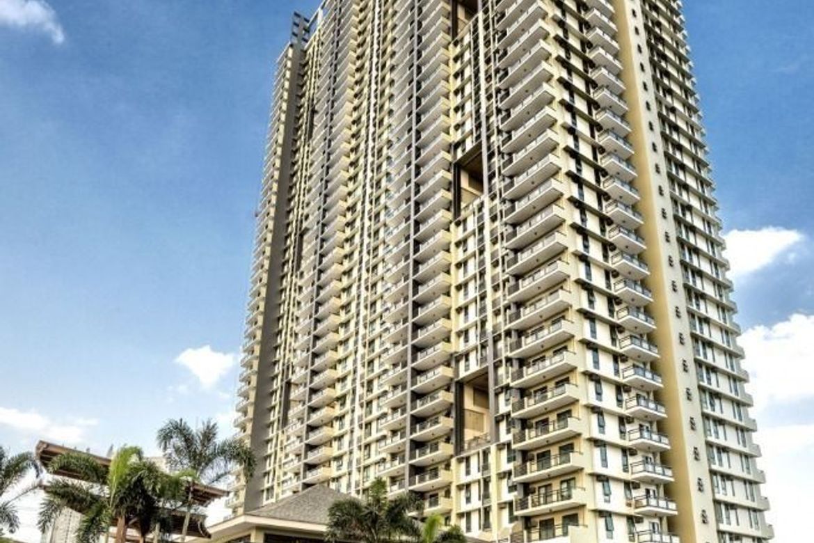 Condo for Sale in Highway Hills, Mandaluyong, Metro Manila near MRT-3 Boni