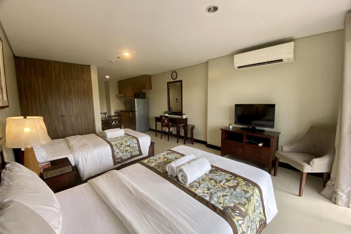 Condo for Sale in Iruhin East, Tagaytay, Cavite – photo 4