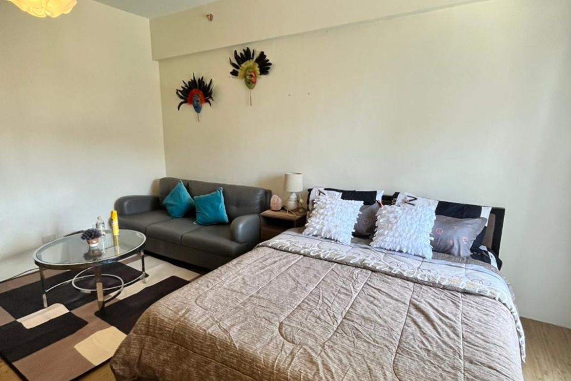 Condo for Sale in Landco Towers at East Bay Residences, Sucat, Muntinlupa, Metro Manila – photo 2