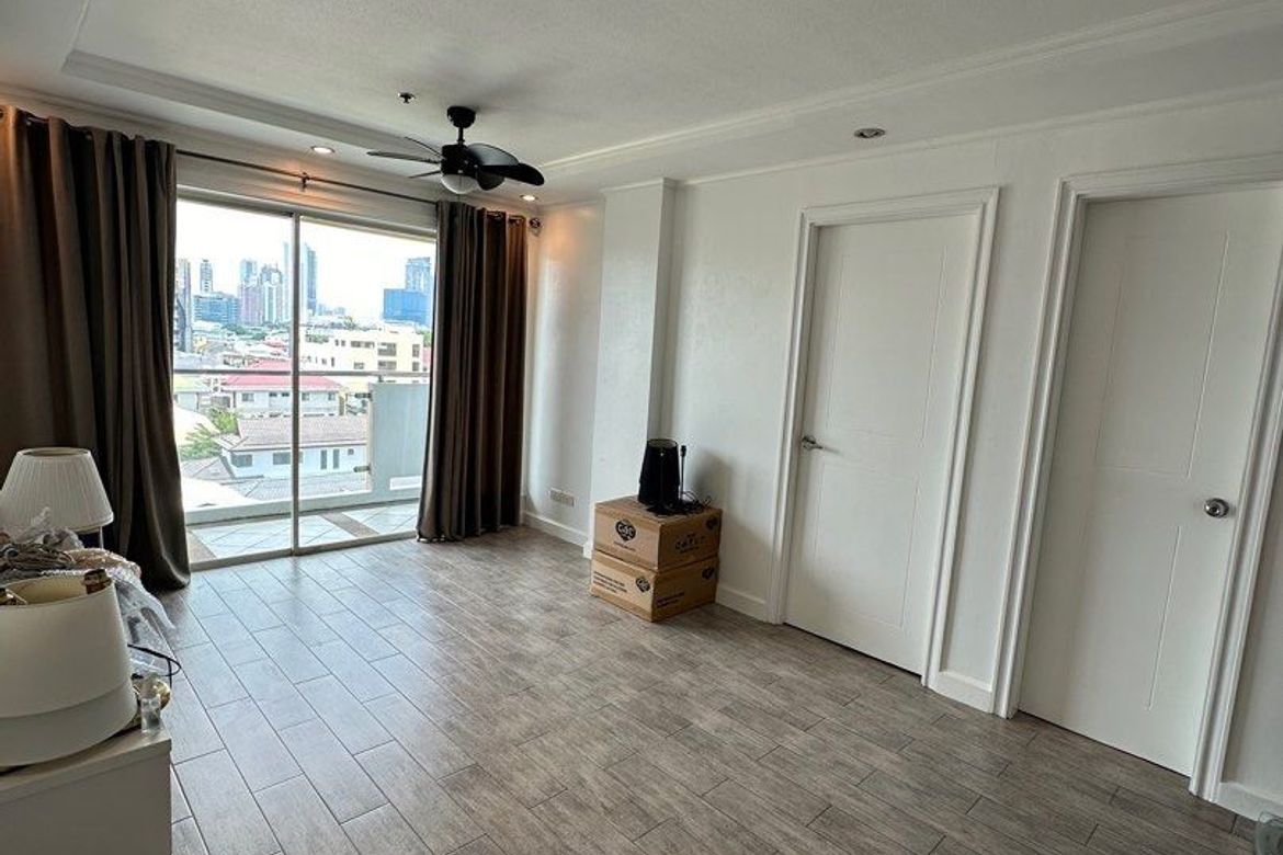 Condo for Sale in Little Baguio, San Juan, Metro Manila – photo 2