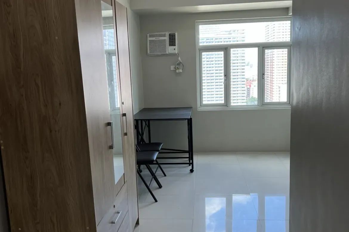 Condo for Sale in Malate, Manila, Metro Manila near LRT-1 Vito Cruz – photo 2