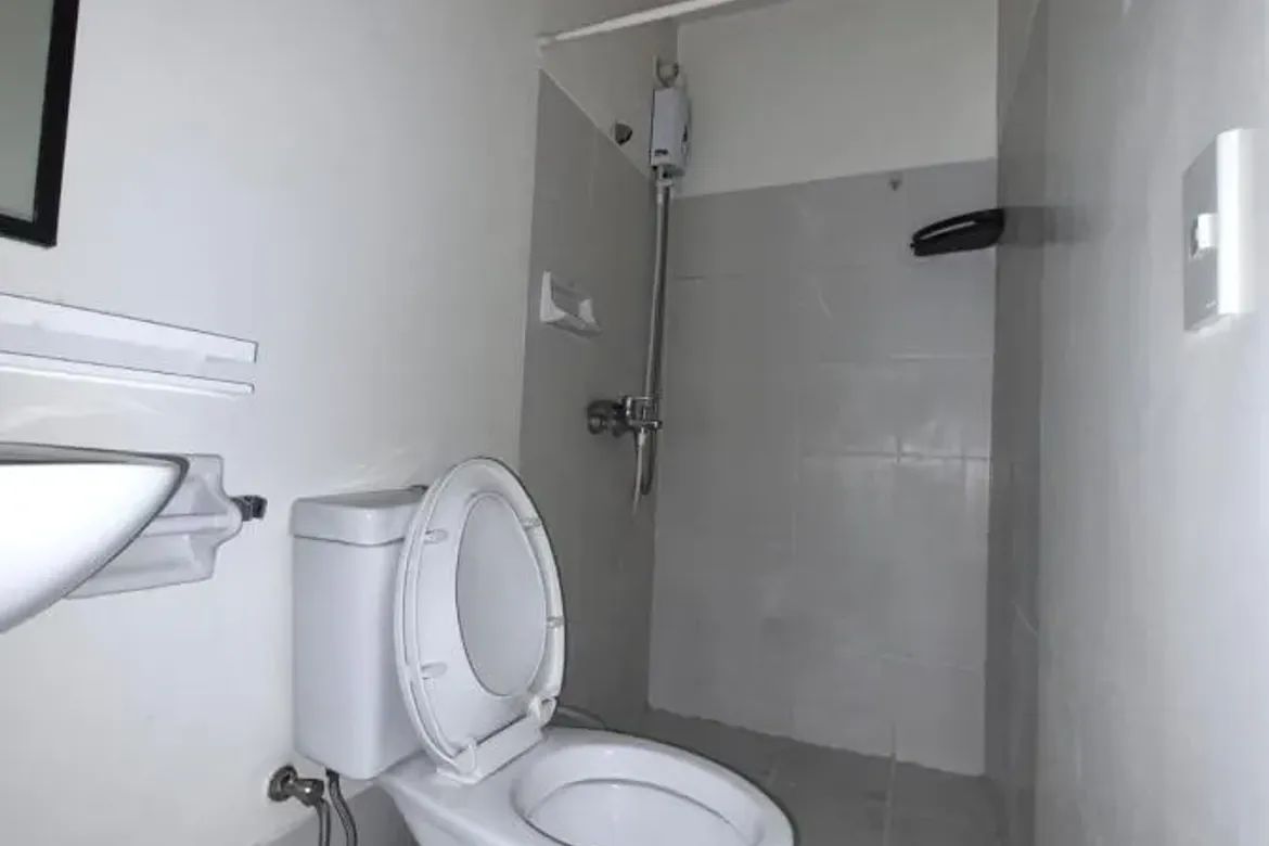 Condo for Sale in Malate, Manila, Metro Manila – photo 4