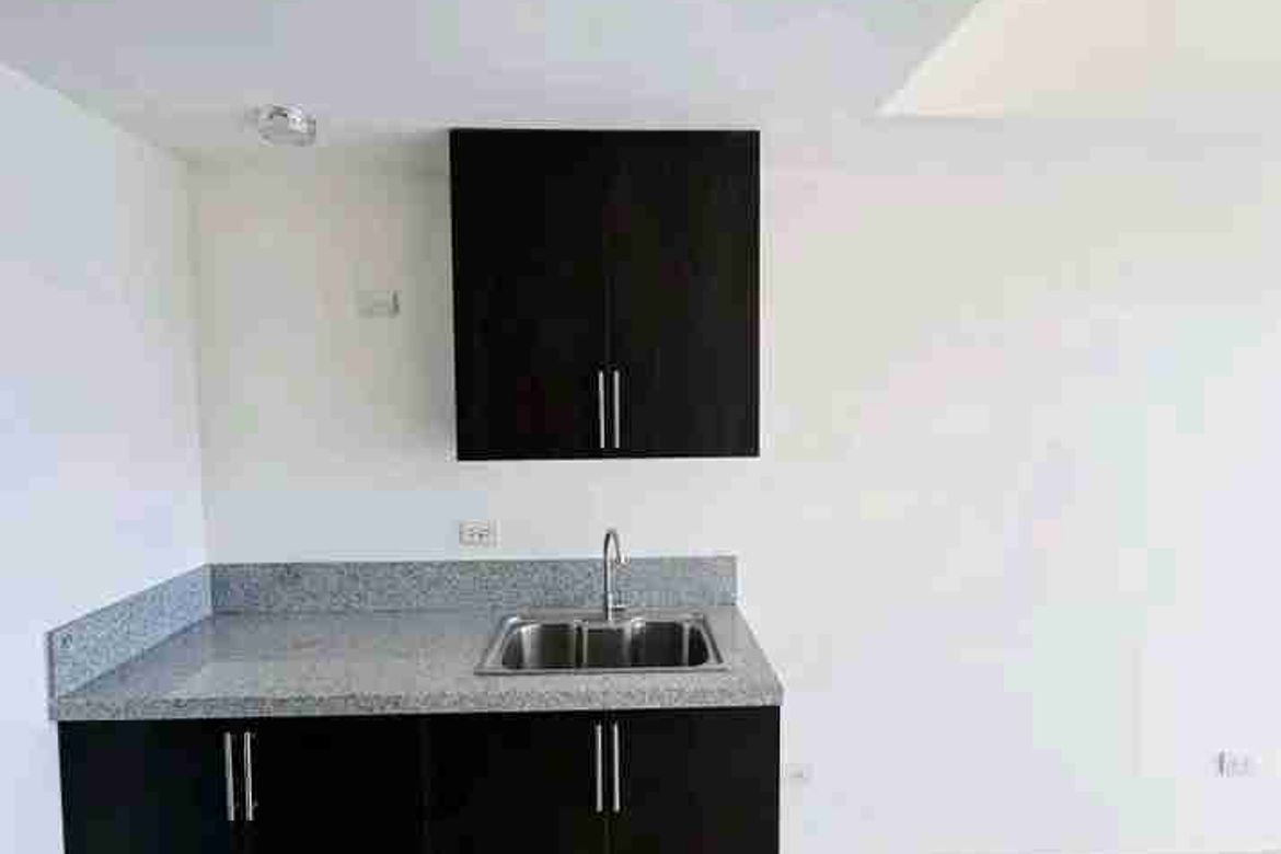 Condo for Sale in Mango Tree Residences, Pasadeña, San Juan, Metro Manila near LRT-2 Gilmore – photo 5