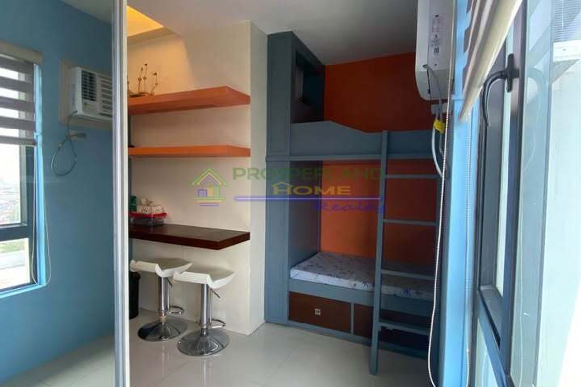Condo for Sale in Manila, Metro Manila near LRT-2 Legarda – photo 4