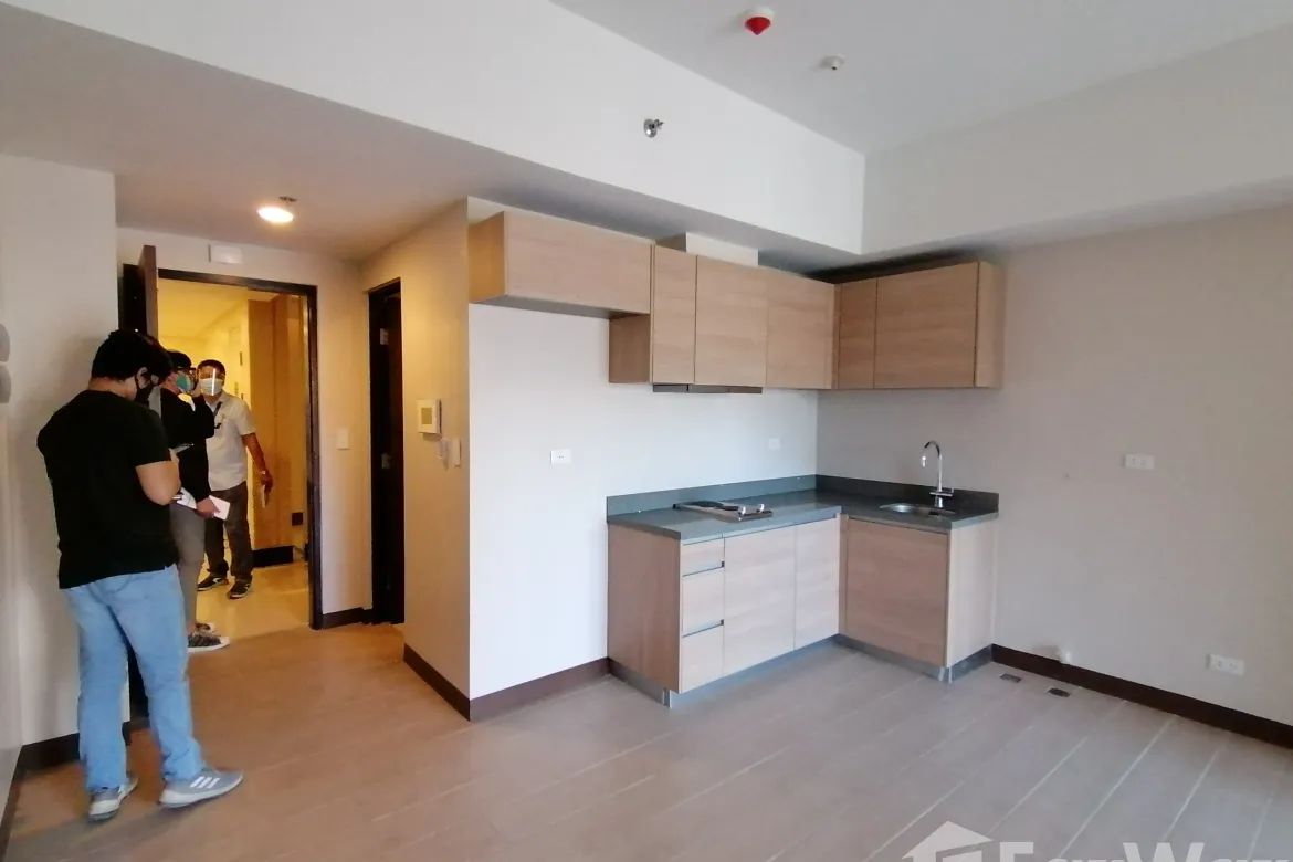Condo for Sale in McKinley Hill, Taguig, Metro Manila