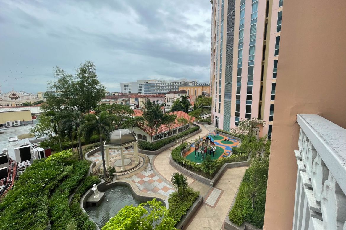 Condo for Sale in McKinley Hill, Taguig, Metro Manila – photo 3