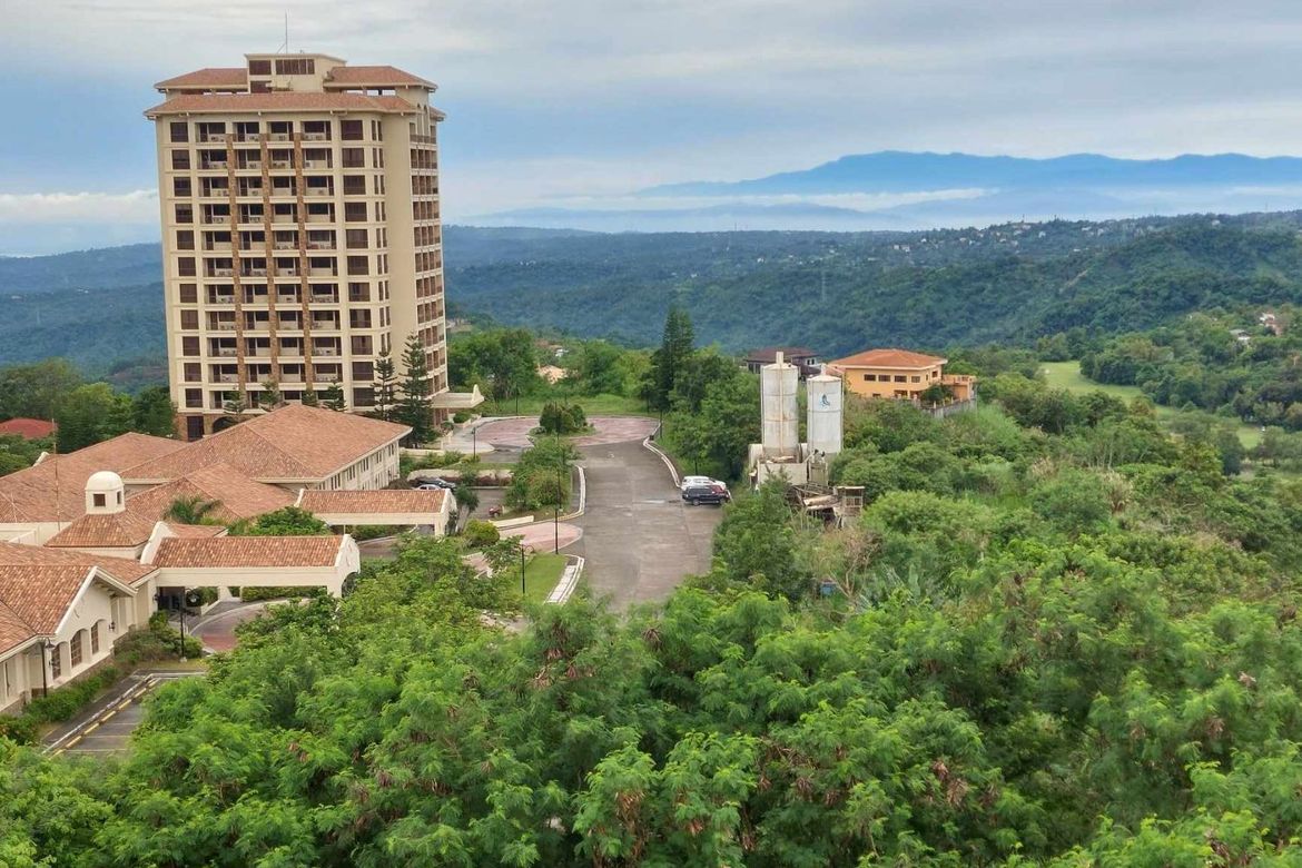 Condo for Sale in Niyugan, Laurel, Batangas – photo 7