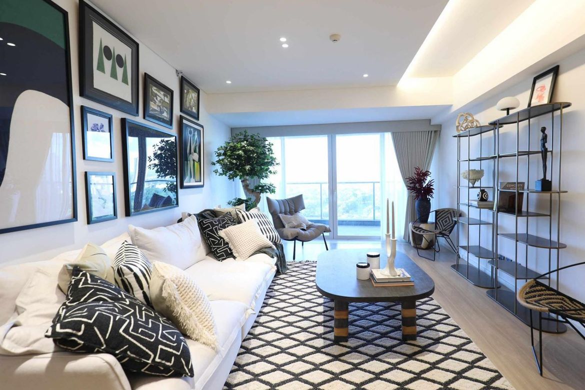 Condo for Sale in One Shangri-La Place, Wack-Wack Greenhills, Mandaluyong, Metro Manila near MRT-3 Shaw Boulevard – photo 2