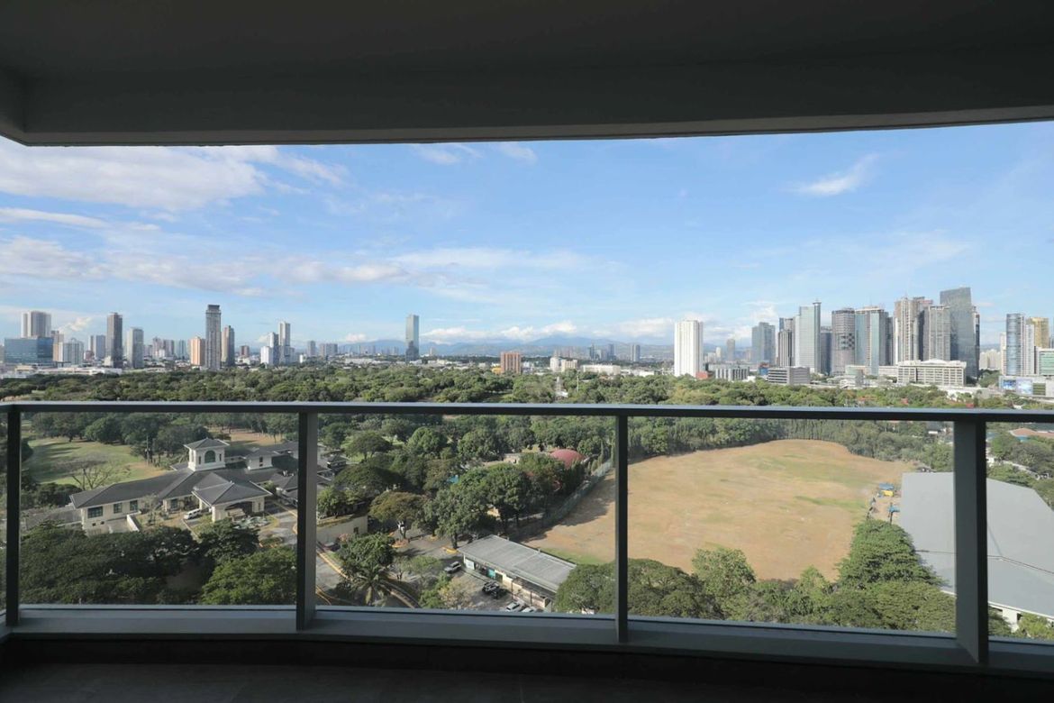 Condo for Sale in One Shangri-La Place, Wack-Wack Greenhills, Mandaluyong, Metro Manila near MRT-3 Shaw Boulevard – photo 5