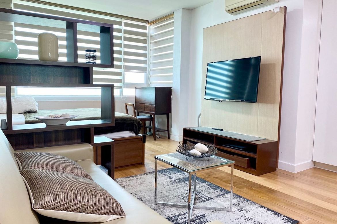 Condo for Sale in Park Terraces, San Lorenzo, Makati, Metro Manila near MRT-3 Ayala – photo 5