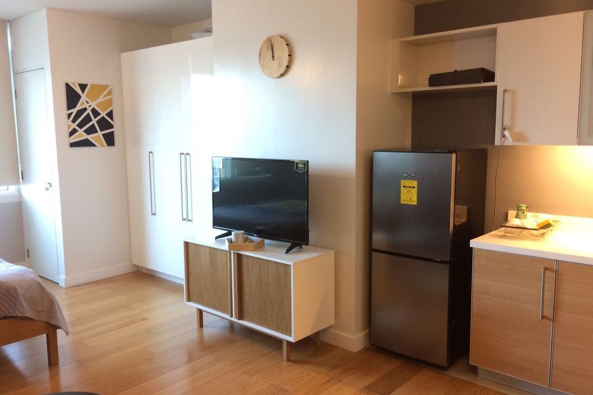 Condo for Sale in Park Terraces, San Lorenzo, Makati, Metro Manila near MRT-3 Ayala – photo 3