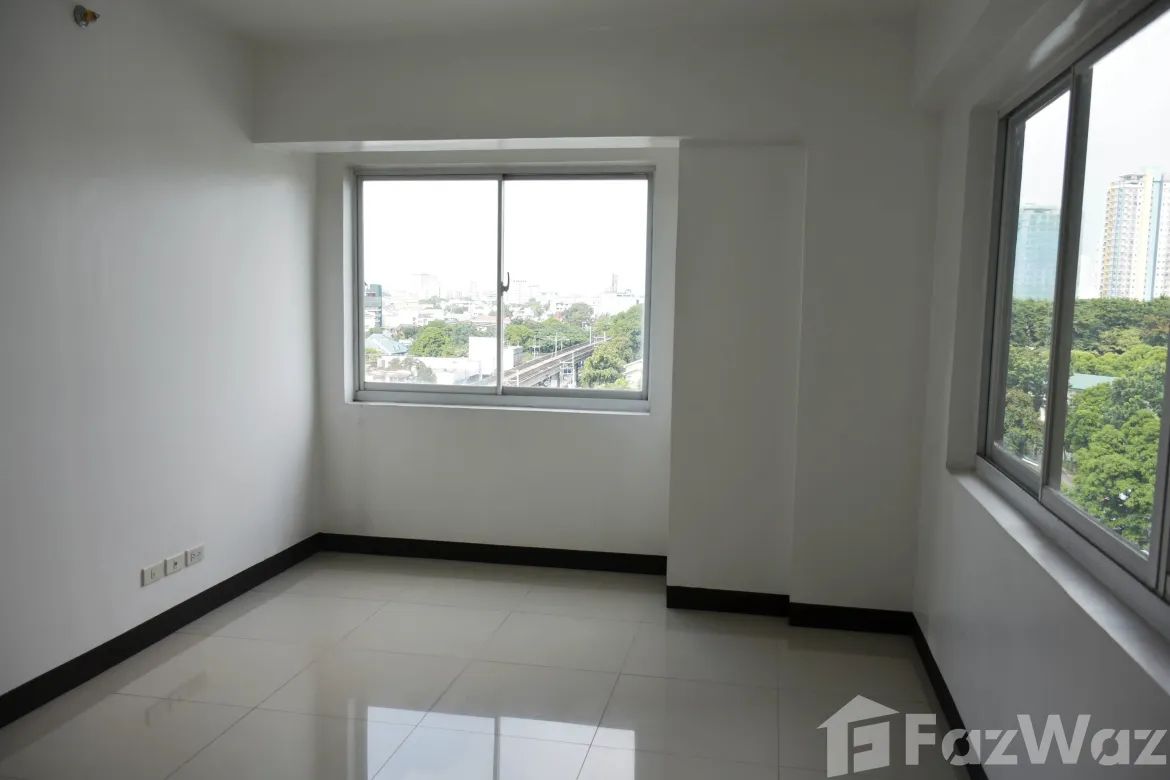 Condo for Sale in Pine Crest, Mariana, Quezon City, Metro Manila near LRT-2 Gilmore – photo 4