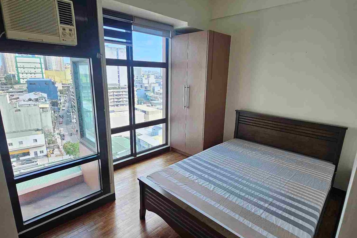 Condo for Sale in Pio Del Pilar, Makati City – photo 12