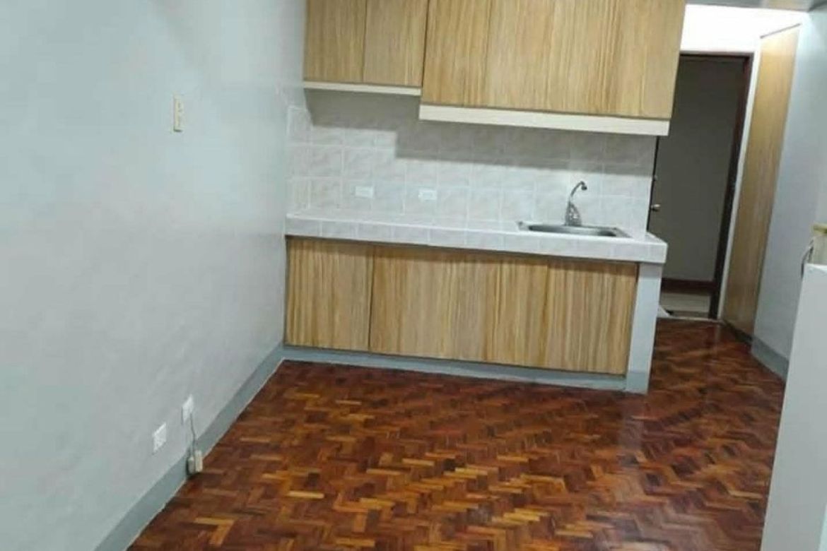 Condo for Sale in Pio Del Pilar, Makati, Metro Manila – photo 2