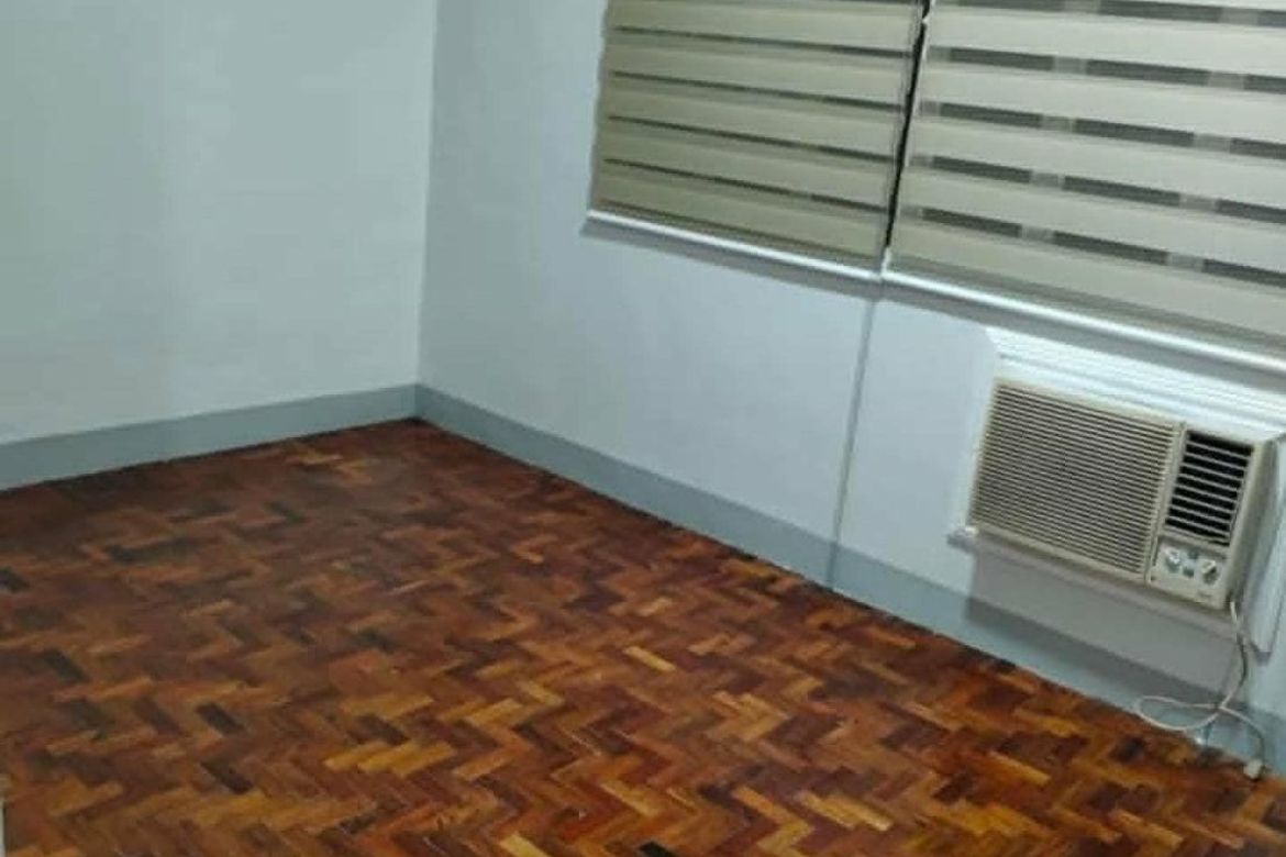 Condo for Sale in Pio Del Pilar, Makati, Metro Manila – photo 3