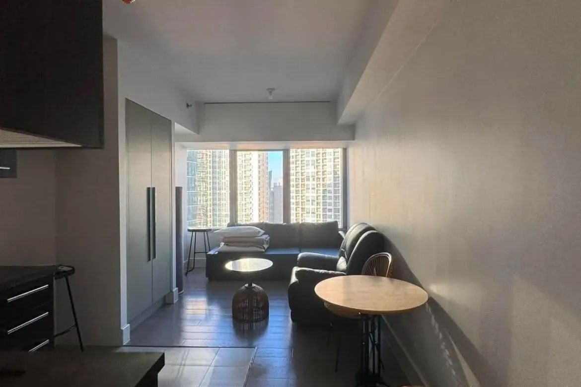 Condo for Sale in Proscenium at Rockwell, Guadalupe Viejo, Makati, Metro Manila near MRT-3 Guadalupe
