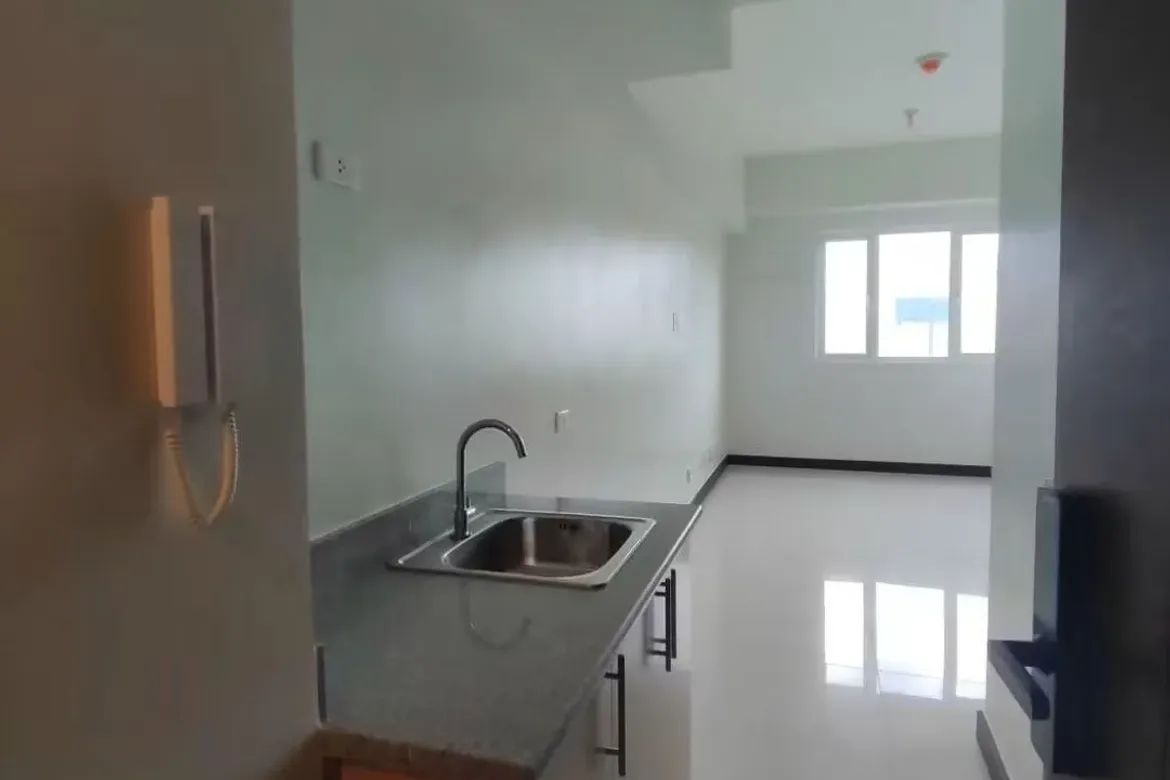 Condo for Sale in Quantum Residences, Barangay 49, Pasay, Metro Manila near LRT-1 Gil Puyat – photo 7