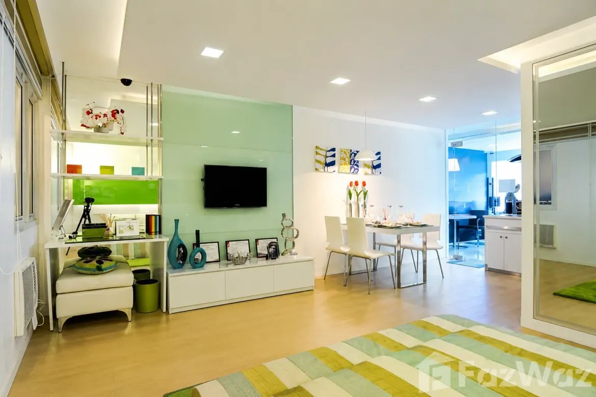 Condo for Sale in Ramon Magsaysay, Quezon City, Metro Manila near LRT-1 Roosevelt