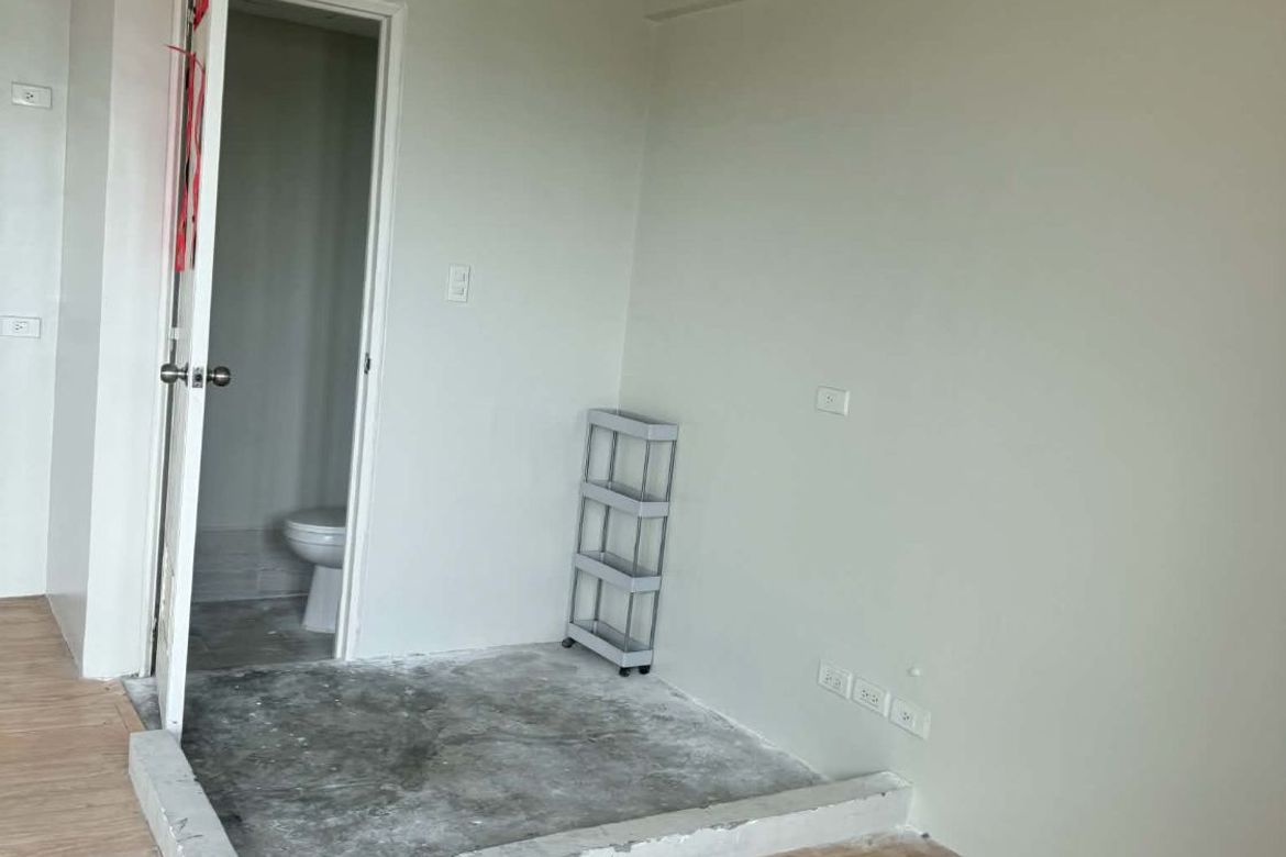 Condo for Sale in Santa Ana, Manila, Metro Manila – photo 8