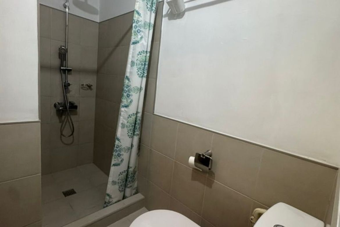Condo for Sale in Senta, San Lorenzo, Makati City – photo 6