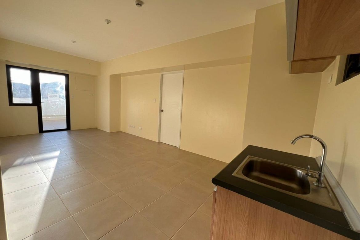 Condo for Sale in Silang Junction North, Tagaytay, Cavite – photo 8