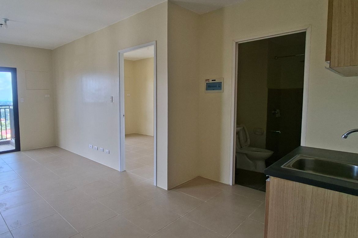 Condo for Sale in Silang Junction North, Tagaytay, Cavite – photo 4