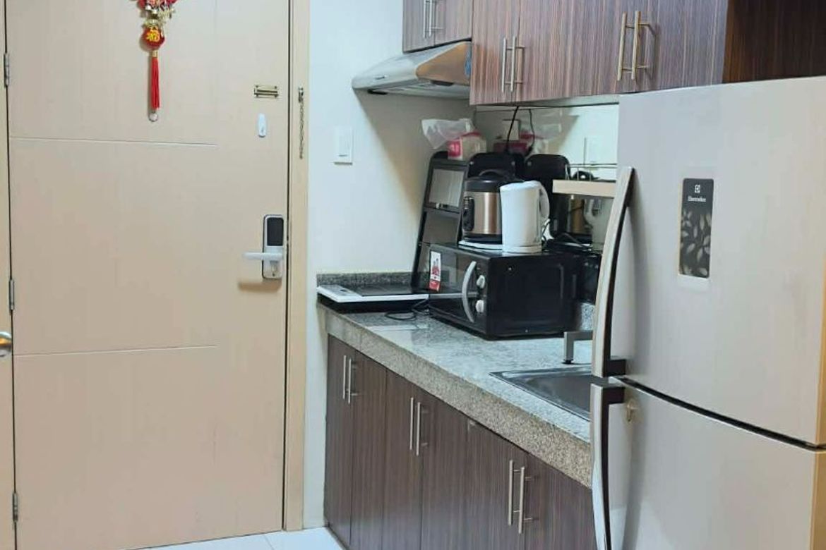Condo for Sale in South Triangle, Quezon City, Metro Manila near MRT-3 Quezon Avenue – photo 3