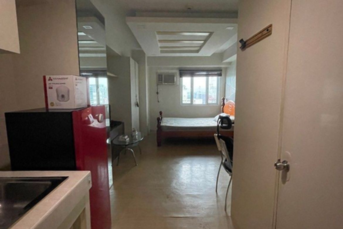 Condo for Sale in South Triangle, Quezon City, Metro Manila near MRT-3 Quezon Avenue – photo 6
