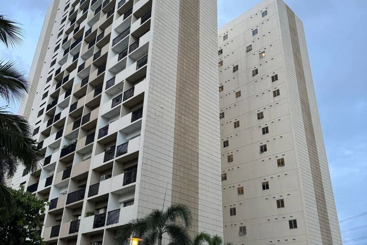 Condo for Sale in Sucat, Muntinlupa, Metro Manila – photo 5