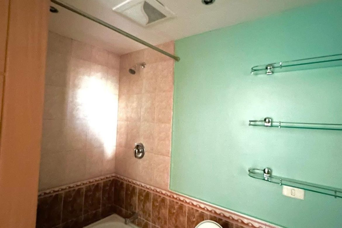 Condo for Sale in Swire Elan Suites, Greenhills, San Juan, Metro Manila near MRT-3 Santolan – photo 6