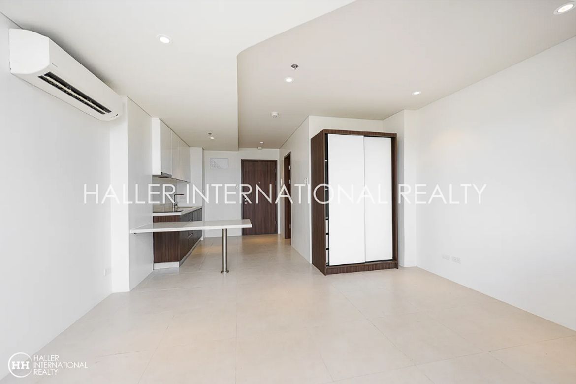Condo for Sale in Tambuli Seaside Living, Mactan, Lapu-Lapu, Cebu – photo 2