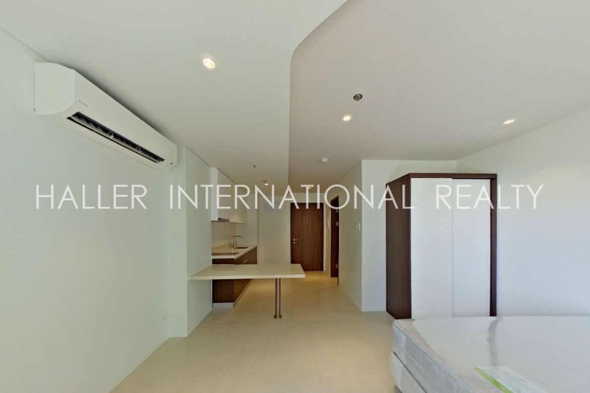 Condo for Sale in Tambuli Seaside Living, Mactan, Lapu-Lapu, Cebu – photo 8