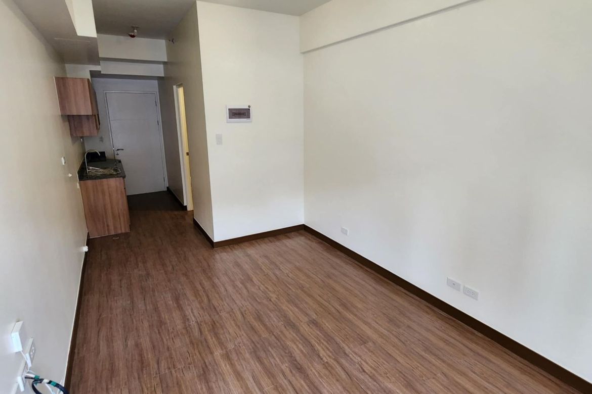 Condo for Sale in The Camden Place, Malate, Manila, Metro Manila – photo 7