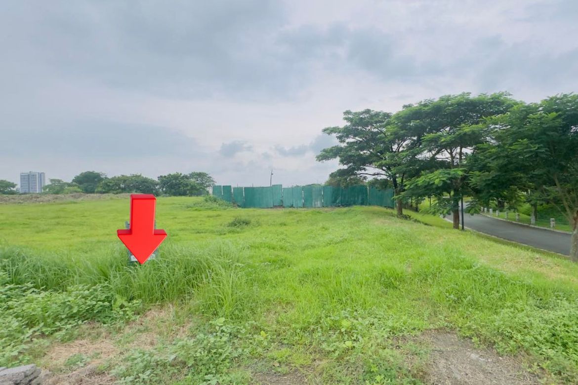 Condo for Sale in The Courtyards by Ayala Land Premier, Anabu I-A, Imus, Cavite