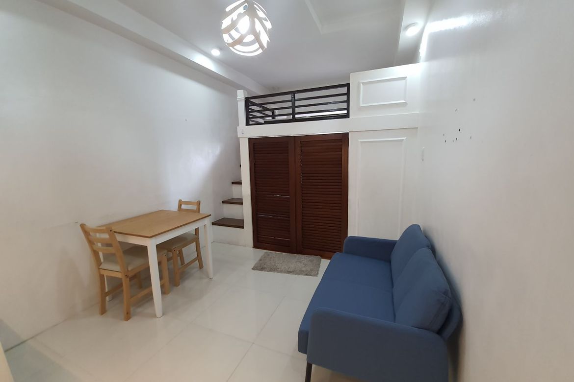 Condo for Sale in The Pearl Place, San Antonio, Pasig, Metro Manila near MRT-3 Shaw Boulevard