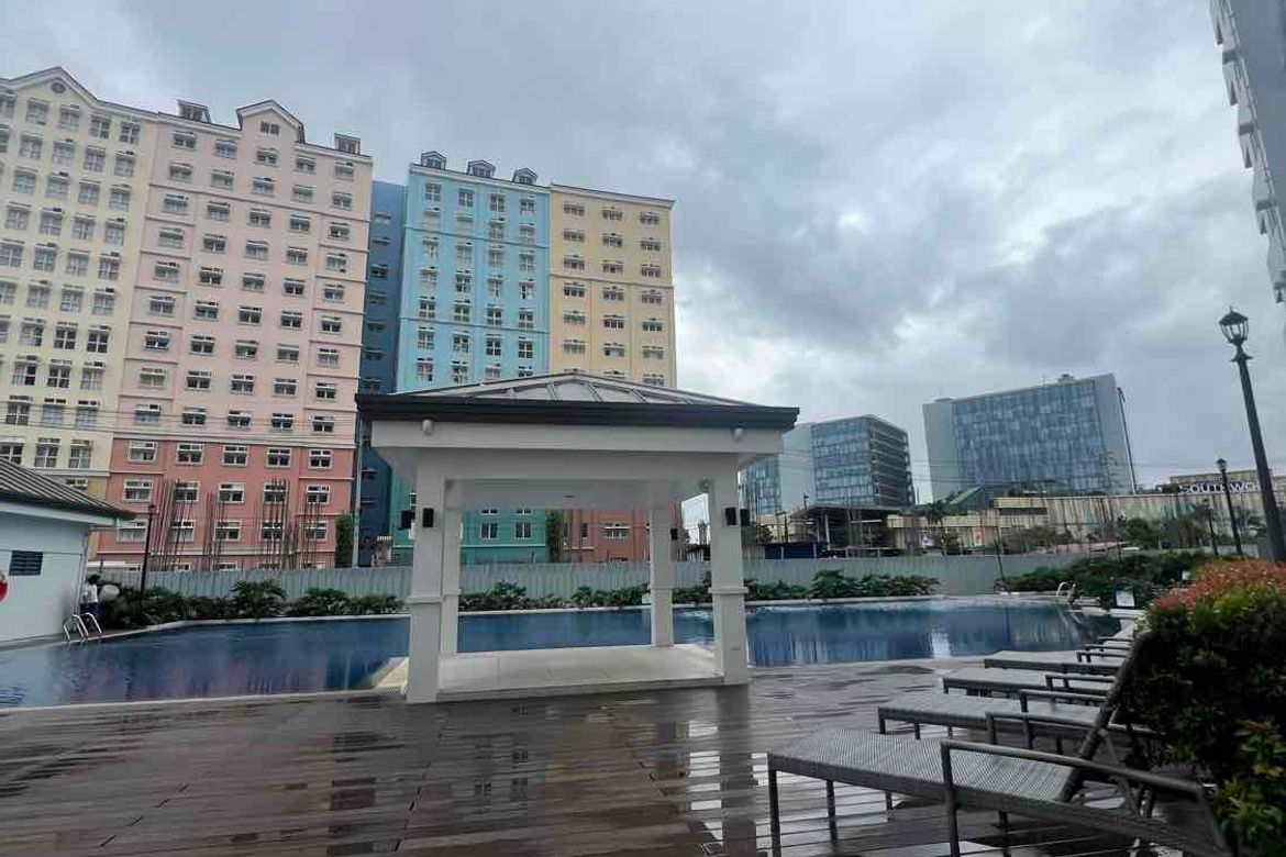 Condo for Sale in Tulip Gardens at Southwoods City, San Francisco, Biñan, Laguna – photo 2