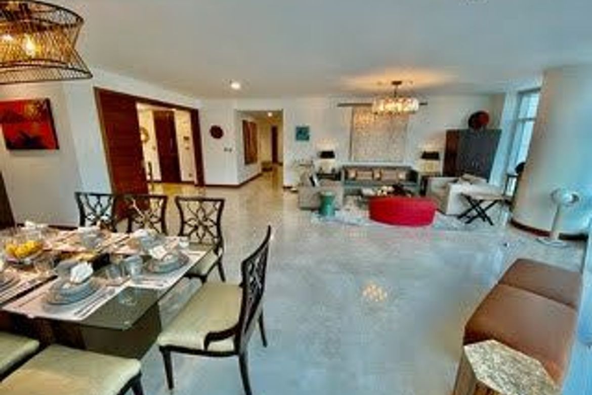 Condo for Sale in Two Roxas Triangle, Bel-Air, Makati City – photo 3