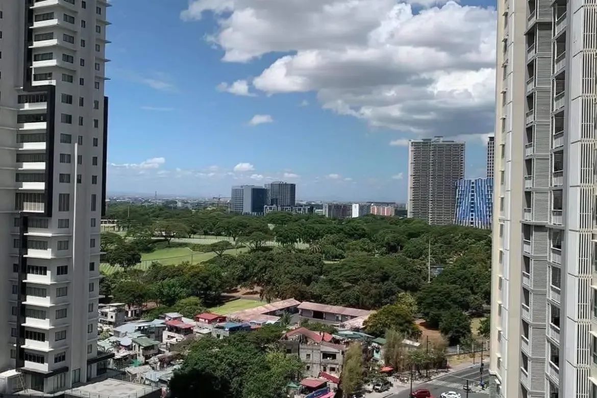 Condo for Sale in Two Serendra, BGC, Taguig – photo 3