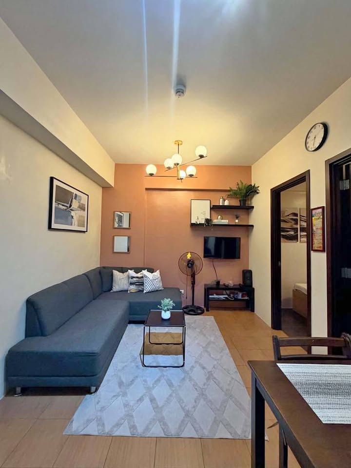 Fully Furnished 2-Bedroom Condo for Rent at Pioneer Woodlands, Mandaluyong