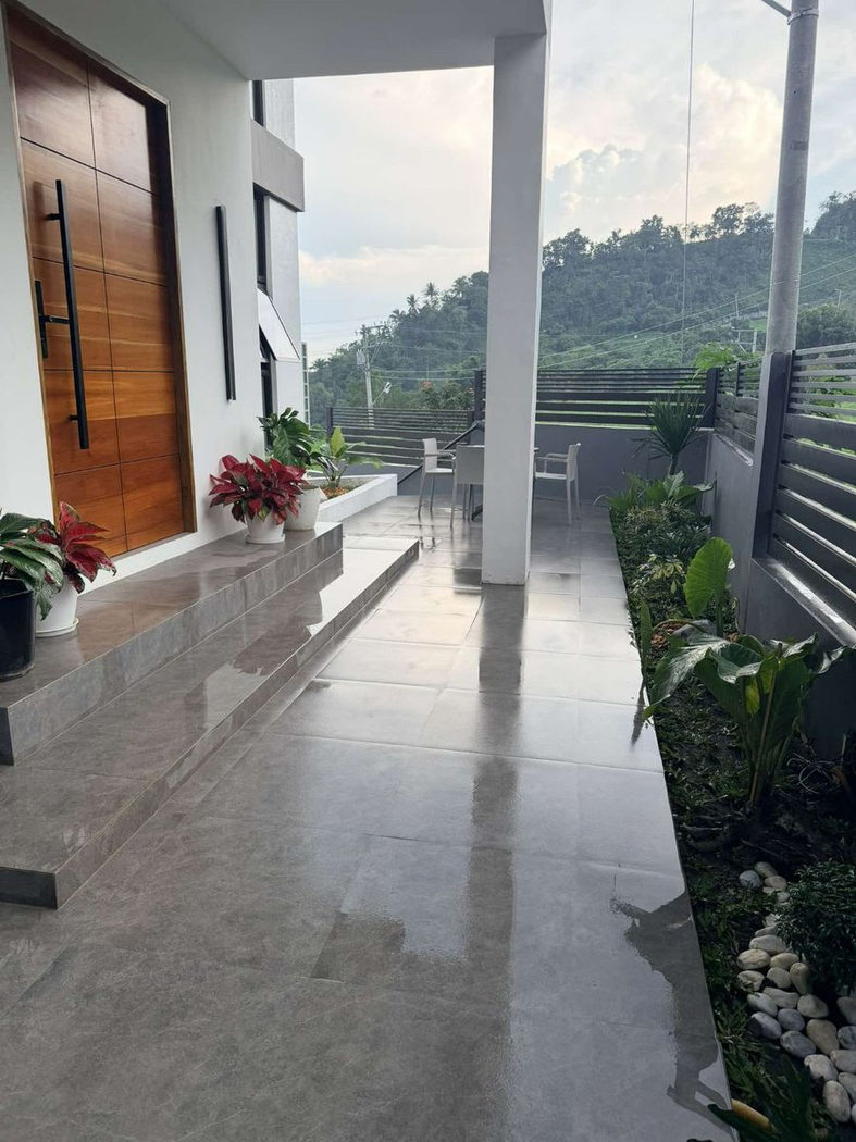 Fully Furnished 3-Bedroom Golf Course Residence for Sale at Splendido Taal, Tagaytay Area – photo 3