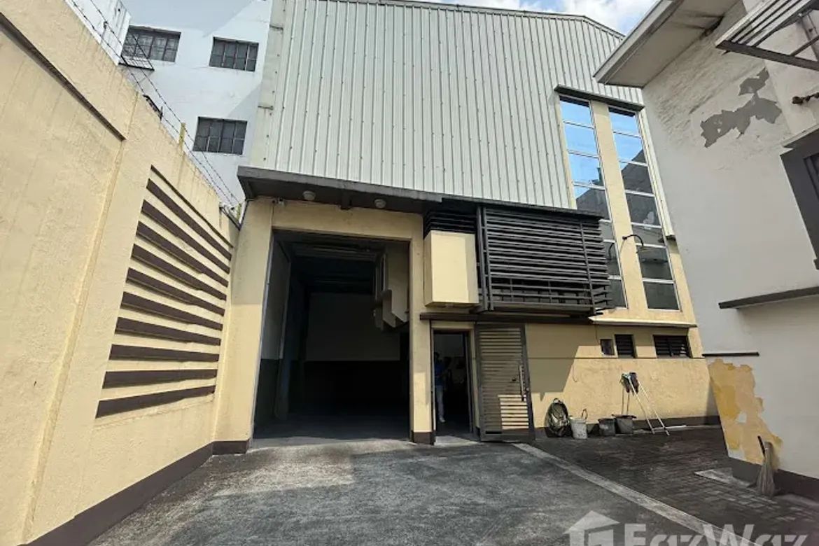 House for Rent in Comembo, Makati, Metro Manila